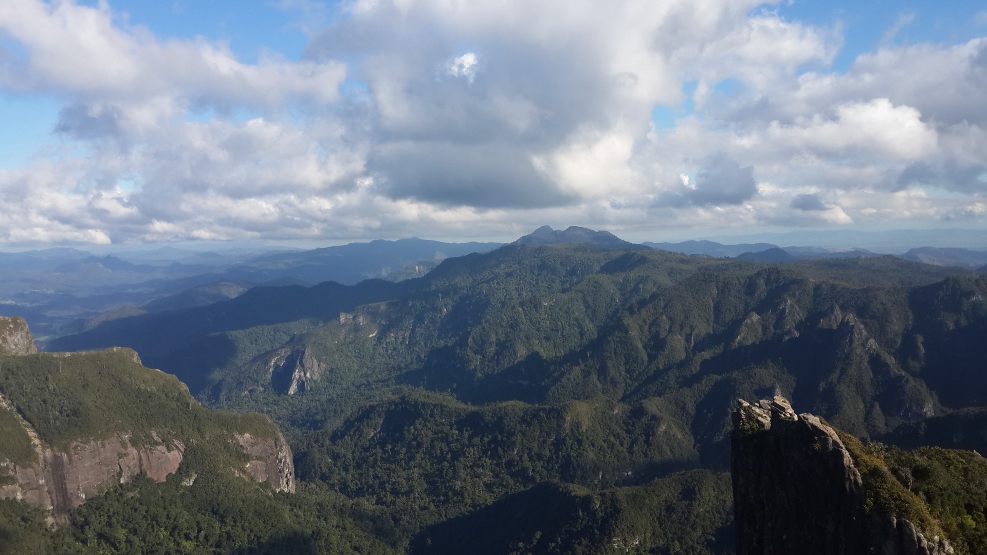 Pinnacles Walk