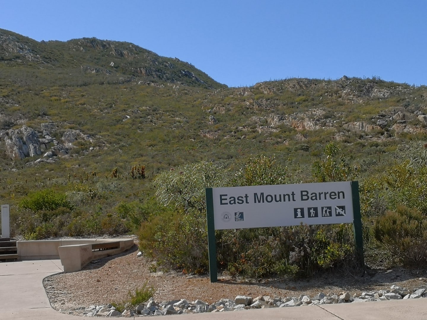 East Mount Barren